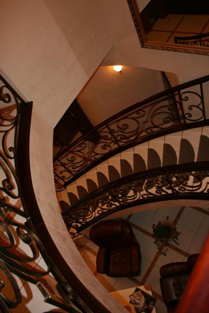 Prague Hotell Zaporizhia Eksteriør bilde